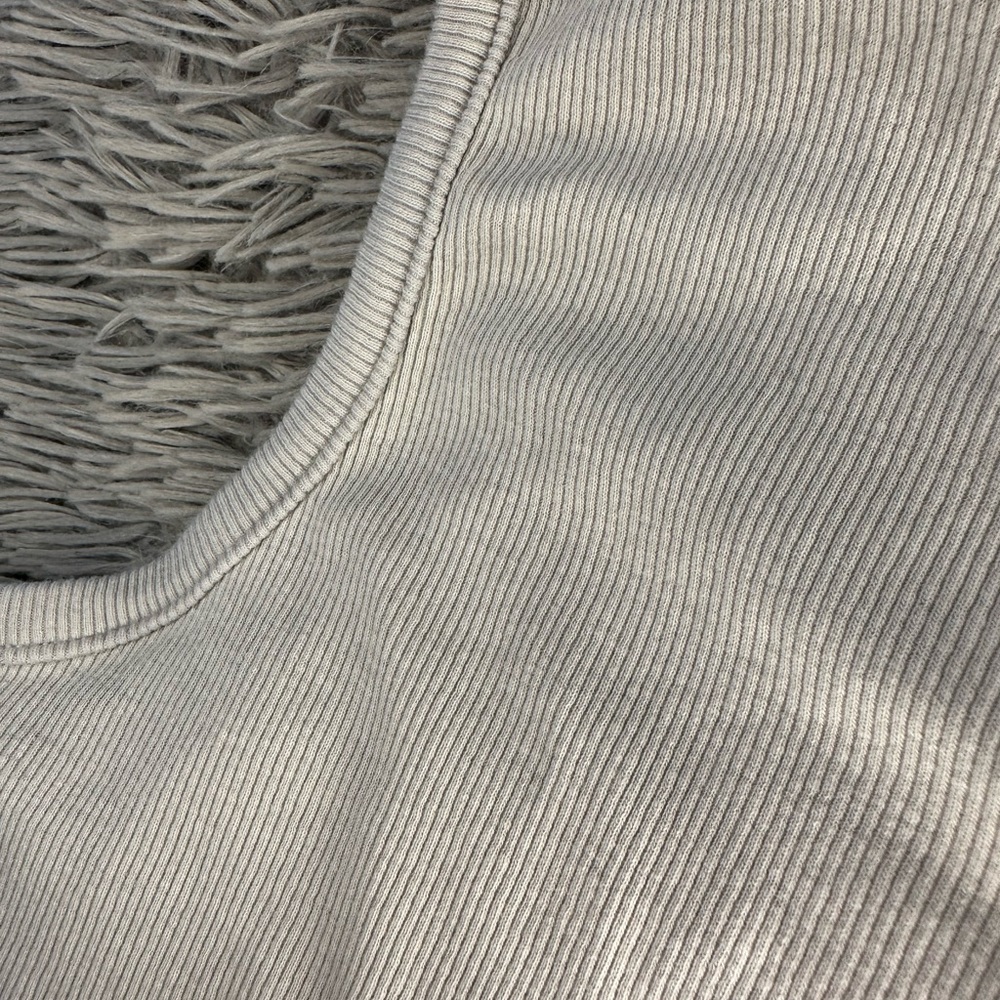 ~H&M : DIVIDED : Ribbed Tank Top - Picture 3 of 3